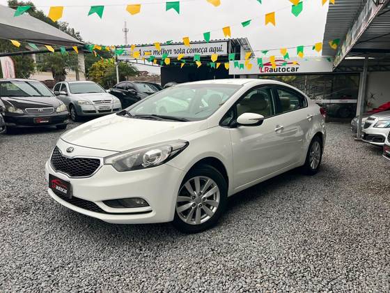 KIA CERATO 1.6 SX 16V FLEX 4P AUTOMÁTICO KIA CERATO 1.6 SX 16V FLEX 4P AUTOMÁTICO